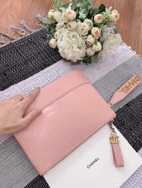 Cluth CN  gabrielle hot hit