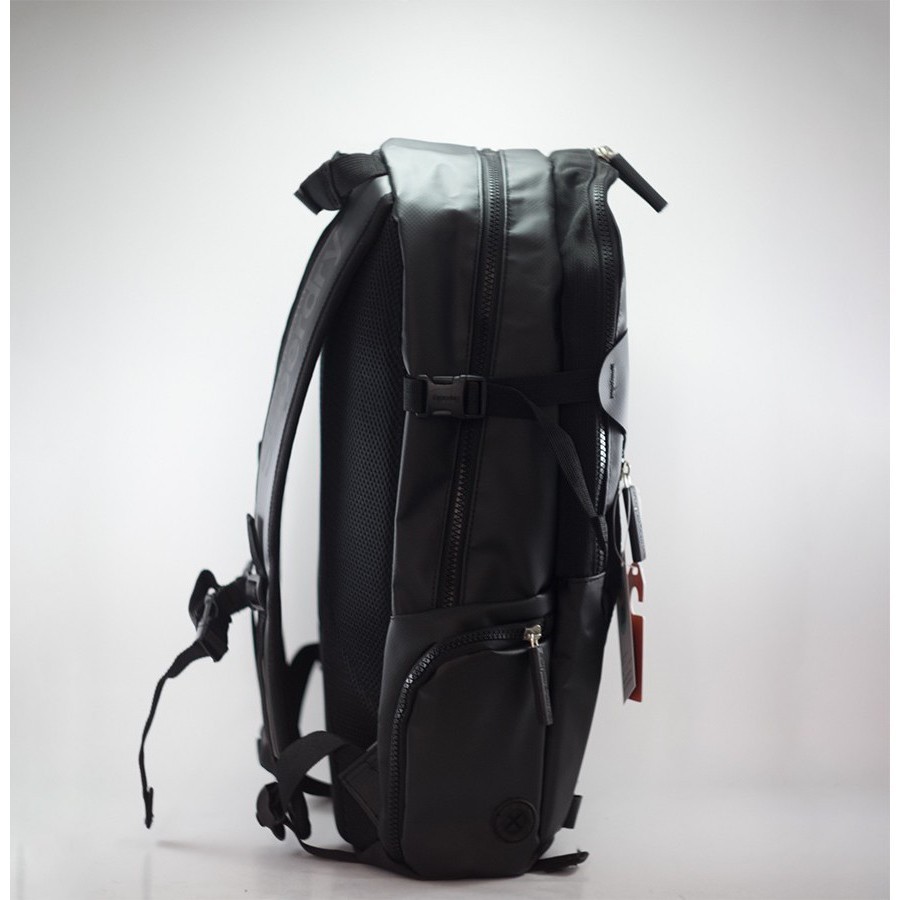 Balo Laptop Chống Nước Classic Tarp Backpack Màu Đen Đỏ