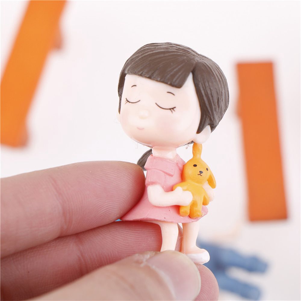 Mô Hình Cặp Đôi Ngồi Xinh Xắn Trang Trí Nhà Búp Bê