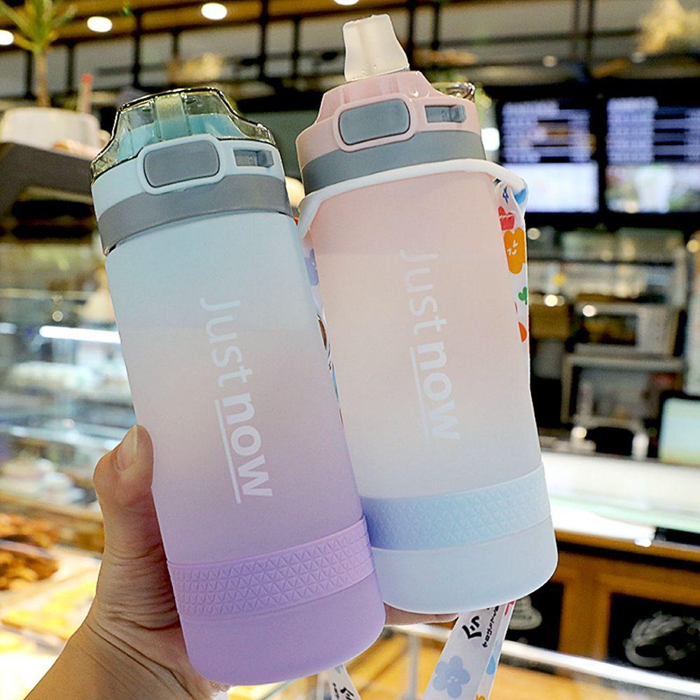 Bình Nước Bằng Nhựa BPA Thân Thiện Với Môi Trường Màu Gradient Dễ Thương Kèm Ống Hút Thời Trang