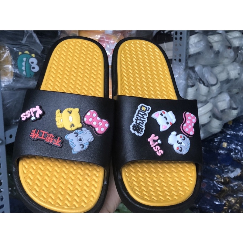 Dép quai ngang nữ gắn sticker  mẫu mới siêu cute