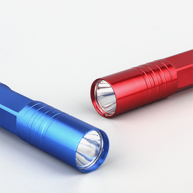 Đèn Pin Mini Cầm Tay 0.5w Sử Dụng Pin Aa