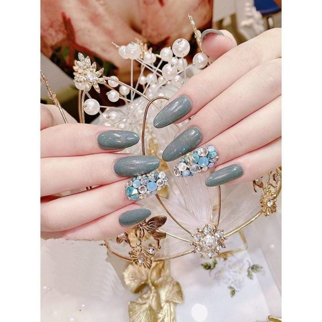 vương miện,lông vũ chụp ảnh nails