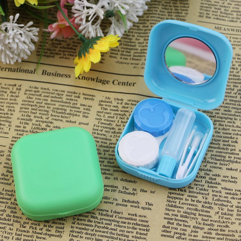 Hộp đựng kính áp tròng và các phụ kiện tích hợp gương tiện lợi dành cho đi du lịch