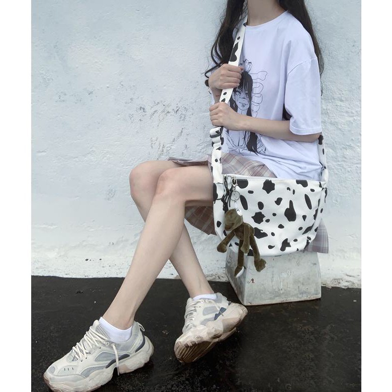 COW BAG - TÚI XÁCH NỮ ĐEO CHÉO HÌNH BÒ SỮA TÚI HỘP