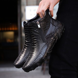 Fashionable crocodile leather patterned men's boots