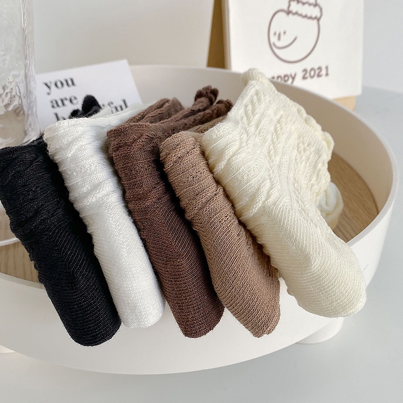 Vớ nâu mùa thu ấm áp thời trang nữ