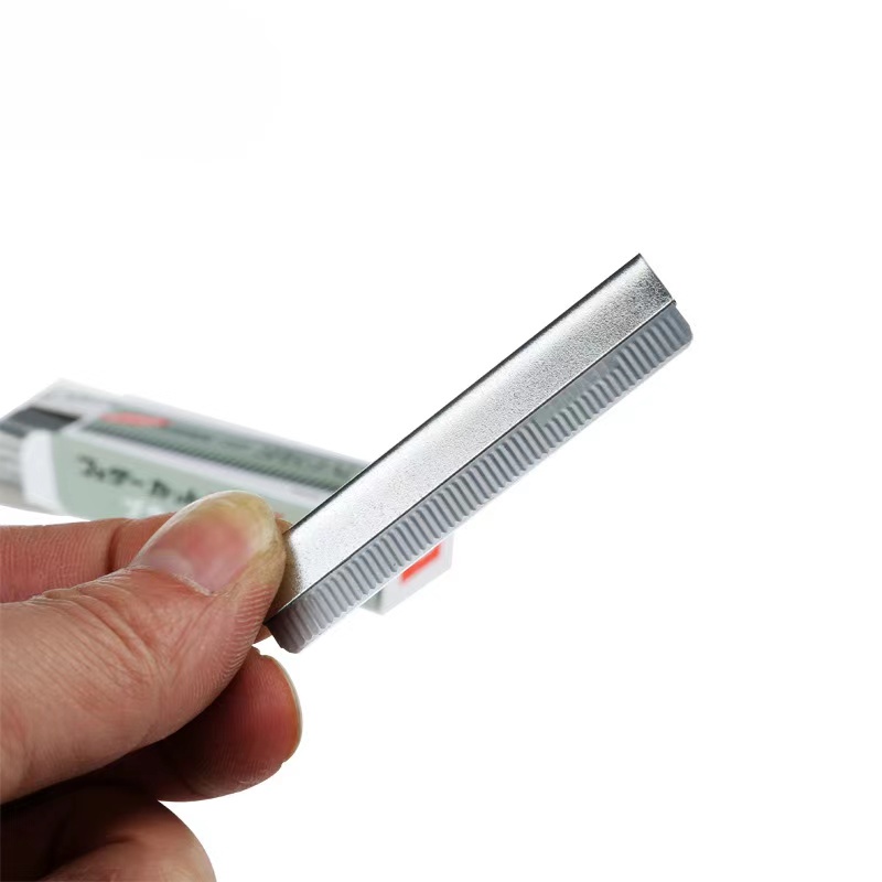 Máy Tỉa Lông Mày Lưỡi Thép Không Gỉ Không Thấm Nước 1pc