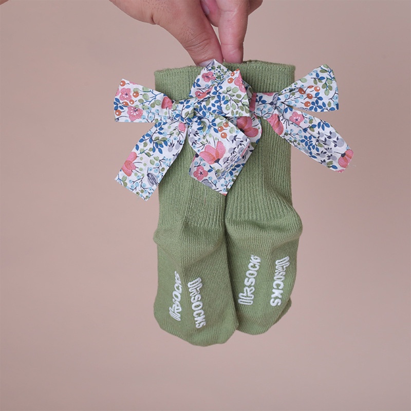 Đôi Vớ Cotton Không Trượt Đính Nơ Xinh Xắn Cho Bé Gái