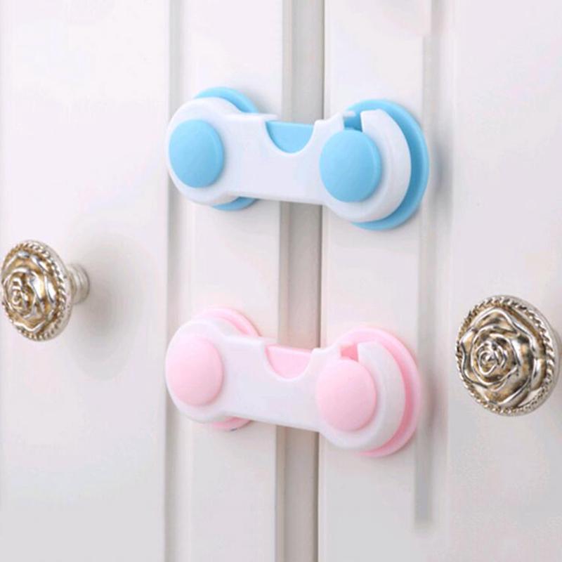 Khóa Cửa Tủ Đảm Bảo An Toàn Cho Bé