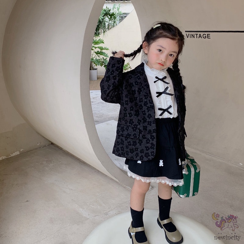 Bộ áo dài tay + chân váy phối ren thời trang cho bé gái