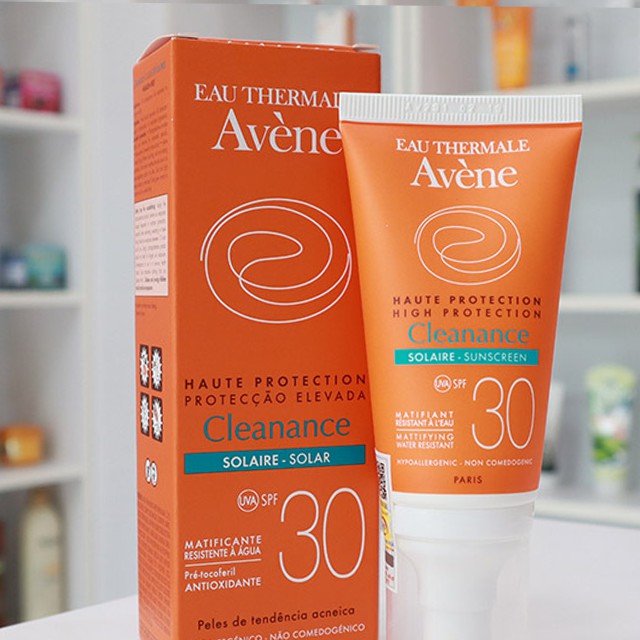 Kem chống nắng cho da mụn Eau Thermale Avene High Protection Cleanance Sunscreen SPF30