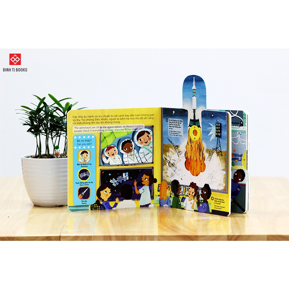Sách chuyển động - First Explorers/Busy - Lẻ 1 quyển