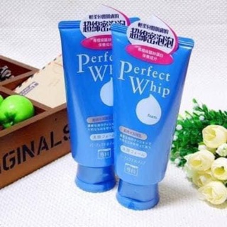Sữa rửa mặt Senka Perfect Whip Nhật Bản