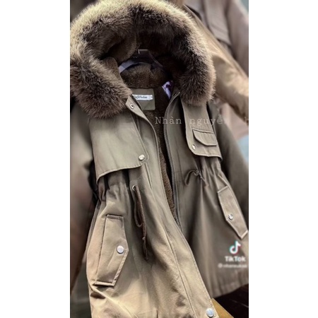 Áo parka kaki ướt