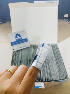 Hộp ủ tháo móng gel (loại 200 miếng)