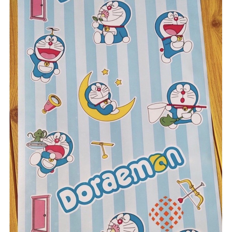 [FREE SHIP] Cuộn 10m Giấy dán tường Đô rê mon kẻ sọc - 10m Decal dán tường DORAEMON kẻ sọc có keo sẵn