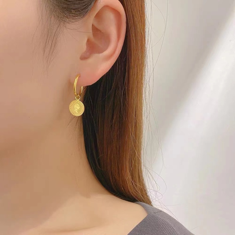 Bông tai bằng thép titan hình tròn/ vuông họa tiết hoa hồng/ chân dung không phai màu đơn giản sang trọng cho nữ