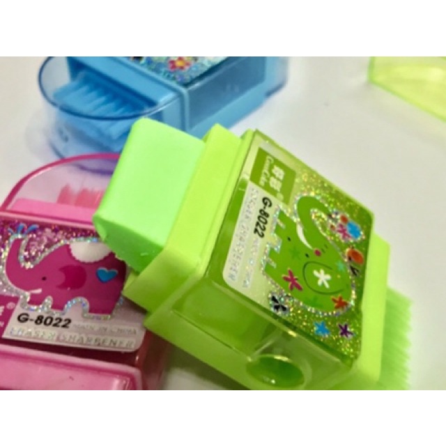 1 Gọt/Xoáy Bút Chì 3 trong 1 kèm Tẩy và Chổi Quét Bụi Dễ Thương Cute Cá Tính