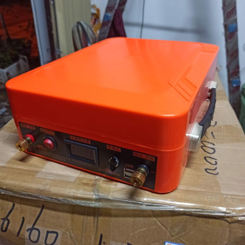 Vỏ cam kích thước 320x240x110, lắp được 10 cell 46160