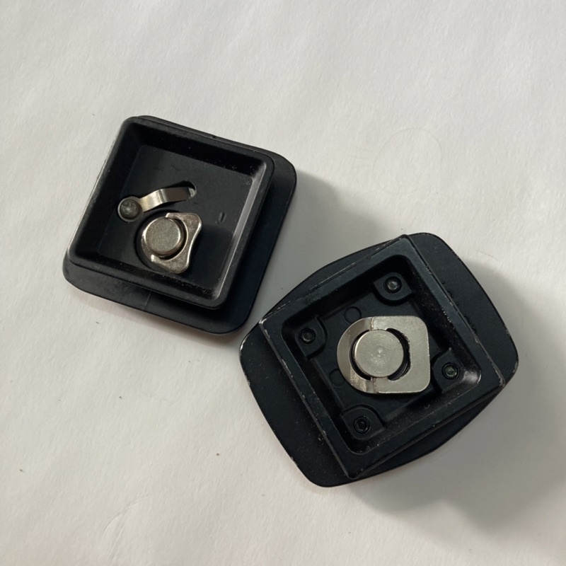 Plate Velbon PH-157Q : Đế thay thế chân Velbon