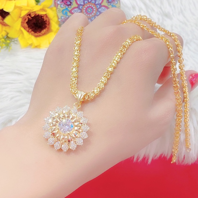 Dây Chuyền UH Mặt Hoa Cánh Tiên Màu 18k Đính Đá Bắt Sáng Sang Trọng Dễ Phối Đồ - Trang Sức Queen