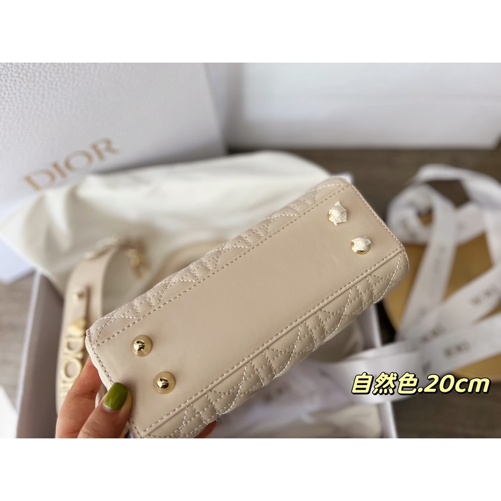 Túi xách nữ có dây đeo vai da thật 𝘿𝙞𝙤𝙧 CD cao cấp, đơn giản, sang trọng, quý phái