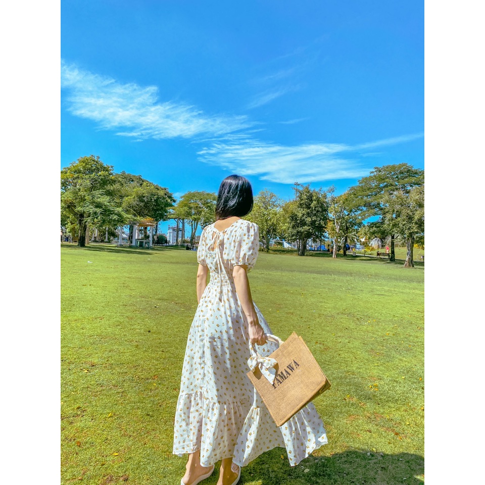 Đồ đôi gia đình - đồ đôi mẹ bé thiết kế - Váy hoa trắng gia đình - váy hoa nhí mẹ và bé - áo hoa gia đình đẹp