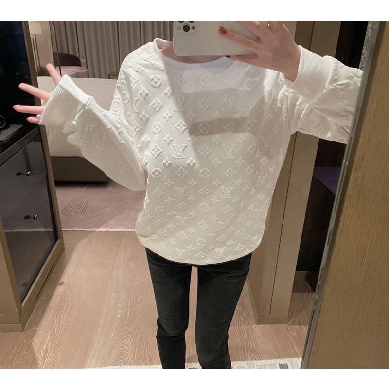 Áo nỉ nữ dáng rộng họa tiết chữ thương hiệu thời trang cao cấp Louis Vuitton LV