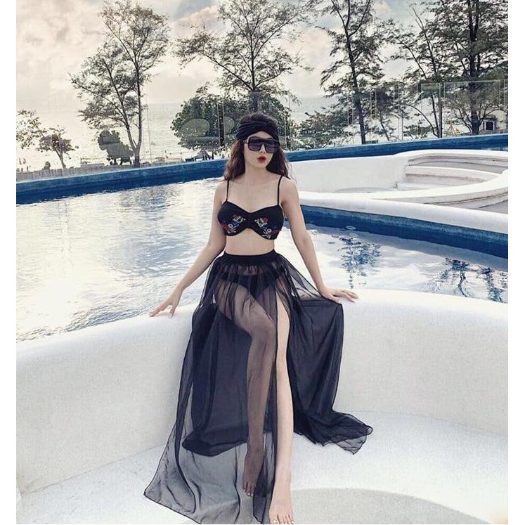 Set ba món đồ bơi bikini gồm chân váy, áo thêu thổ cẩm hoa, tôn dáng, kín đáo, áo gọng cúp nâng ngực G3M002