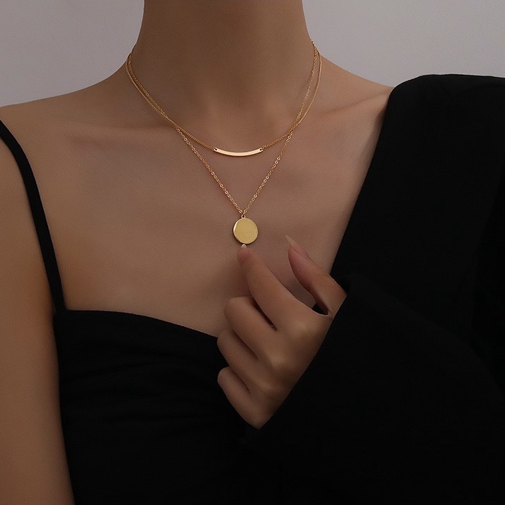 Dây chuyền hai lớp bằng thép titan mạ vàng 18k mặt hình tròn phẳng đơn giản thời trang
