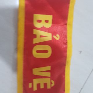 Băng tay bảo vệ , trực ban