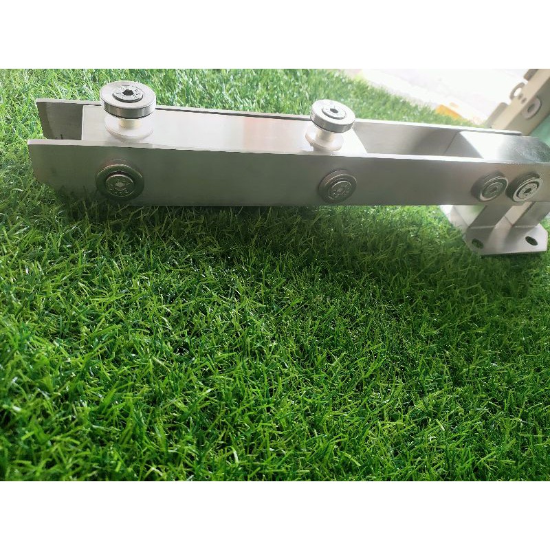 Trụ lan can chân hông inox 304