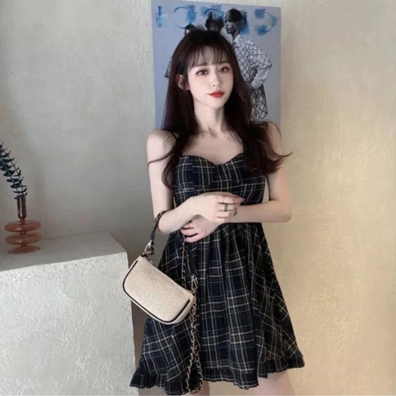 Đầm Hai Dây Nhỏ Ôm Dáng Họa Tiết Hoa Chuông Kiểu Pháp Thời Trang Mùa Hè Mới