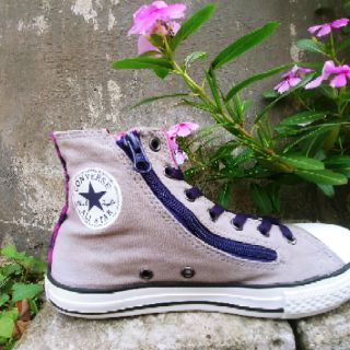 Giày Converse cổ cao si size 38