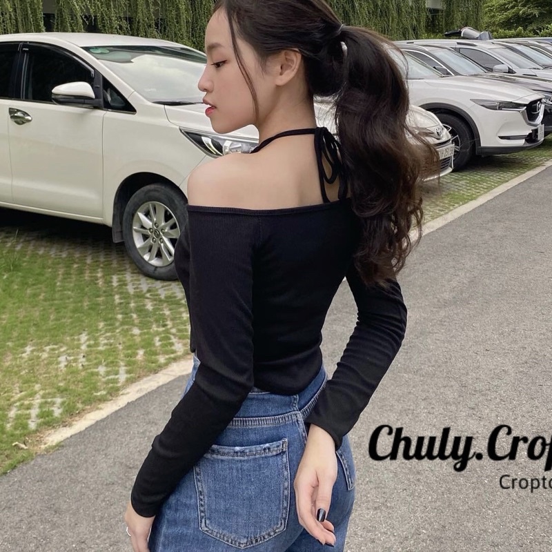Áo croptop tay dài cổ yếm bẹt vai khoe xương quai xanh siêu hot hit | BigBuy360 - bigbuy360.vn