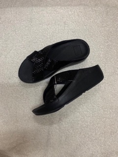 Dép Fitflop quai chéo hạt đá