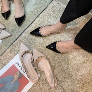 Giày bệt mũi nhọn đinh tán
