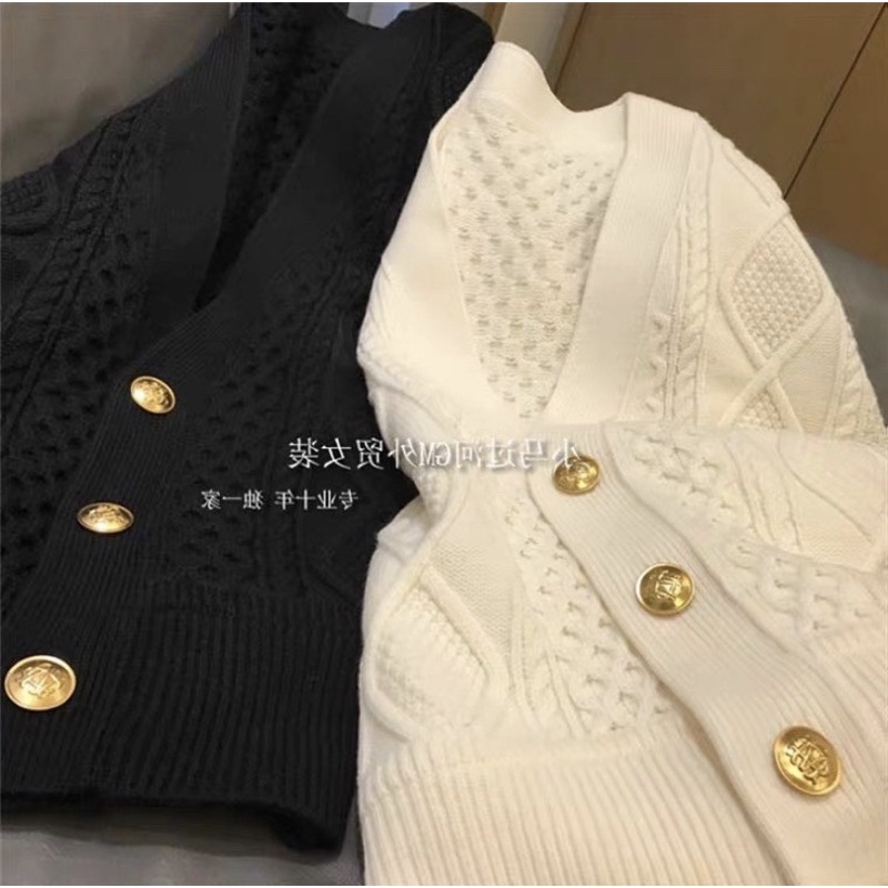 Áo len cardigan màu trắng