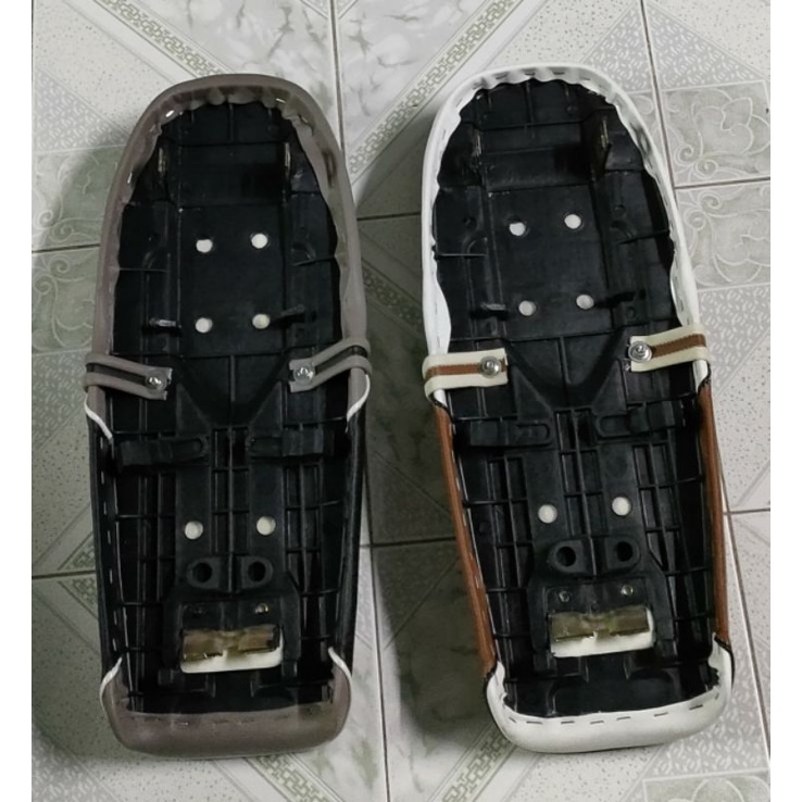 Yên xe 67 độ form đẹp - loại tốt