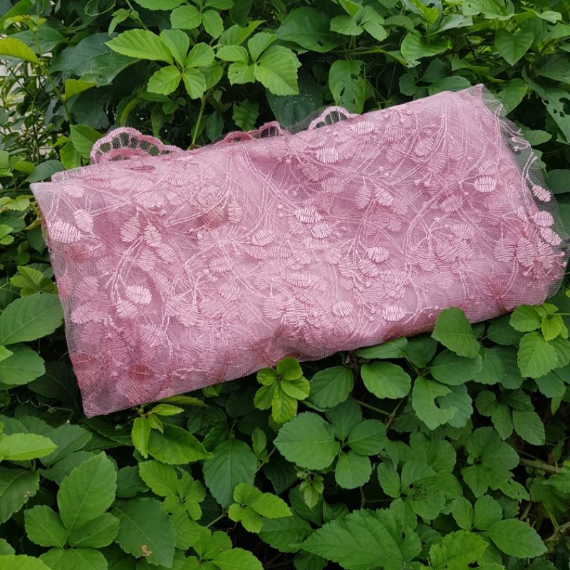 1Met Ren Thêu Chỉ Lụa