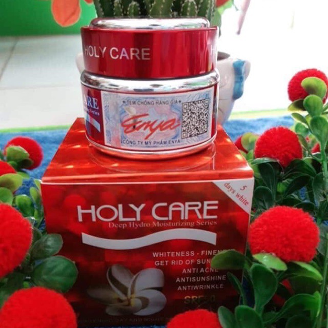 Kem dưỡng trắng tái tạo Holy Care ngày và đêm đỏ 5 tác dụng 20g (tặng kem Body chữ A 250g).