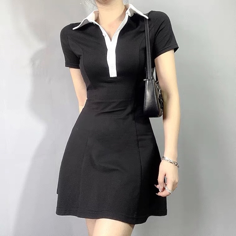 ĐẦM CỔ TRỤ VIỀN TRẮNG