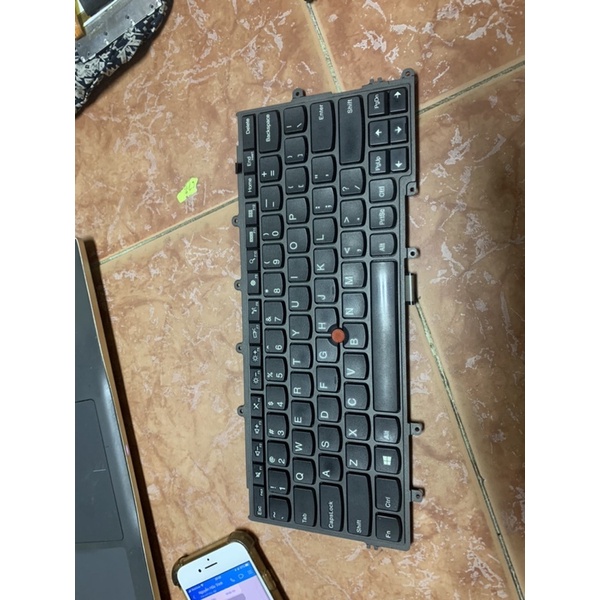 phím lenovo x240 x250 x260 rã xác như hình chụp, không bảo hành