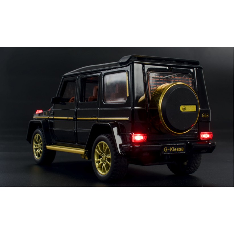 Mô hình xe ô tô Mercedes G63 1:32 mở được tất cả cánh cửa