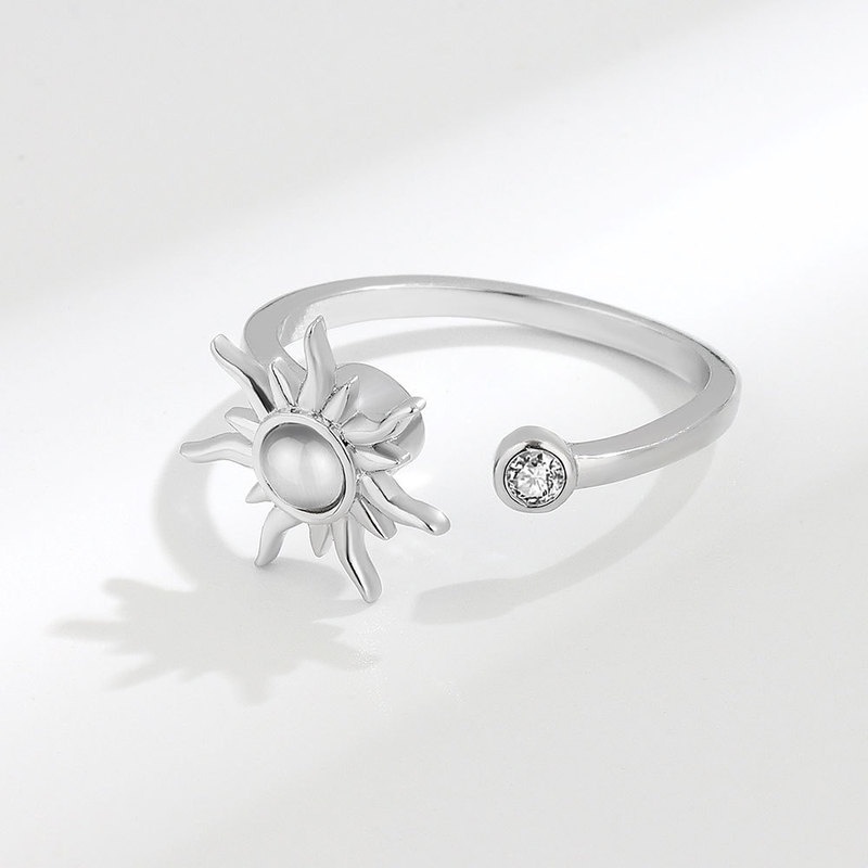 Nhẫn Hở Đính Đá Zircon Hình Ngôi Sao Mặt Trời Xoay Được Sáng Tạo Có Thể Điều Chỉnh Cho Nữ