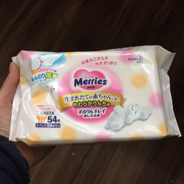 Khăn giấy ướt cao cấp Merries Nhật Bản không mùi cho bé an toàn không kích ứng, khăn ướt gói 54 tờ