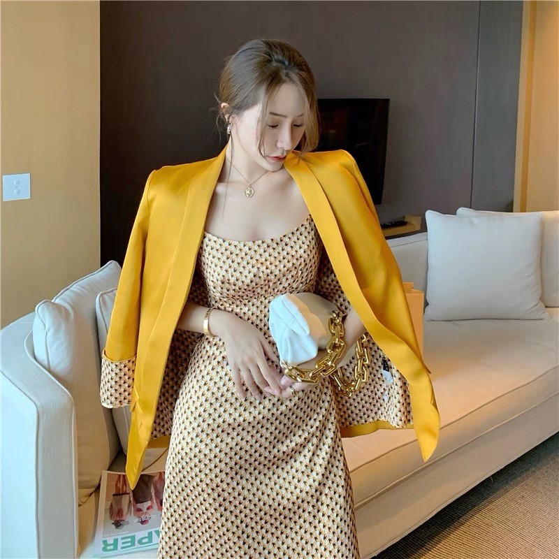 SIÊU PHẨM Khoác Blazer và Váy lụa QCCC
