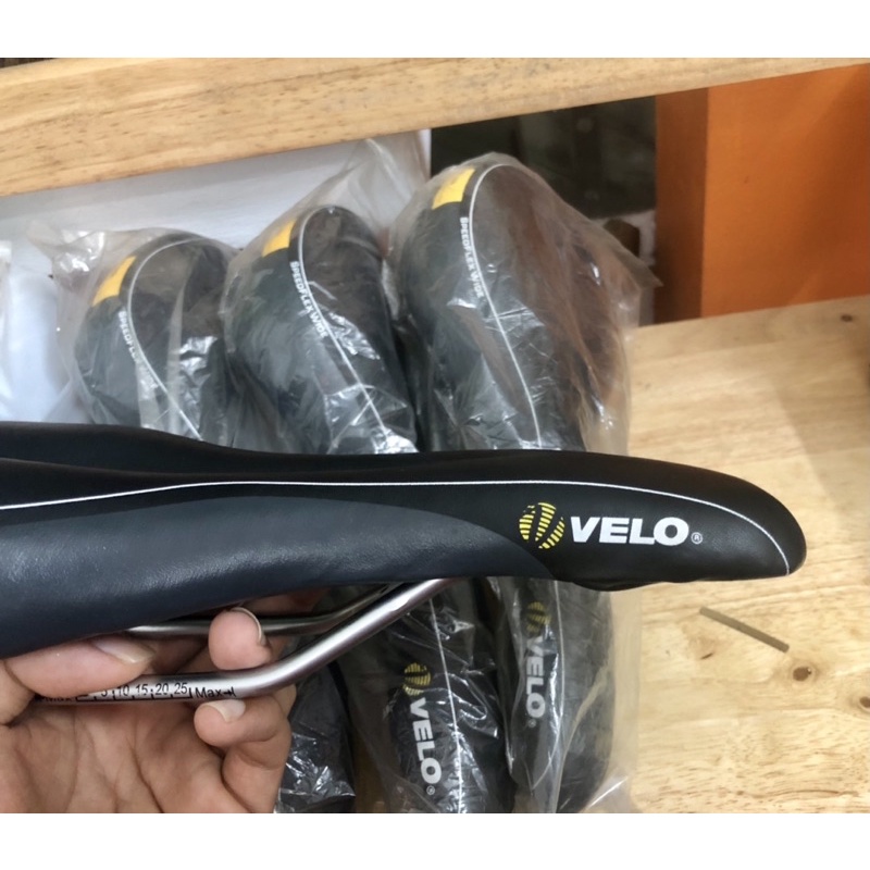 Yên xe đạp Velo Plush
