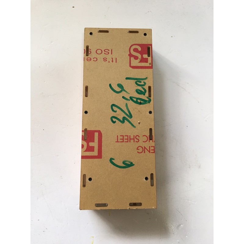 Box mica sạc dự phòng 6 cell 26650 , hổ trợ 3 đường sạc